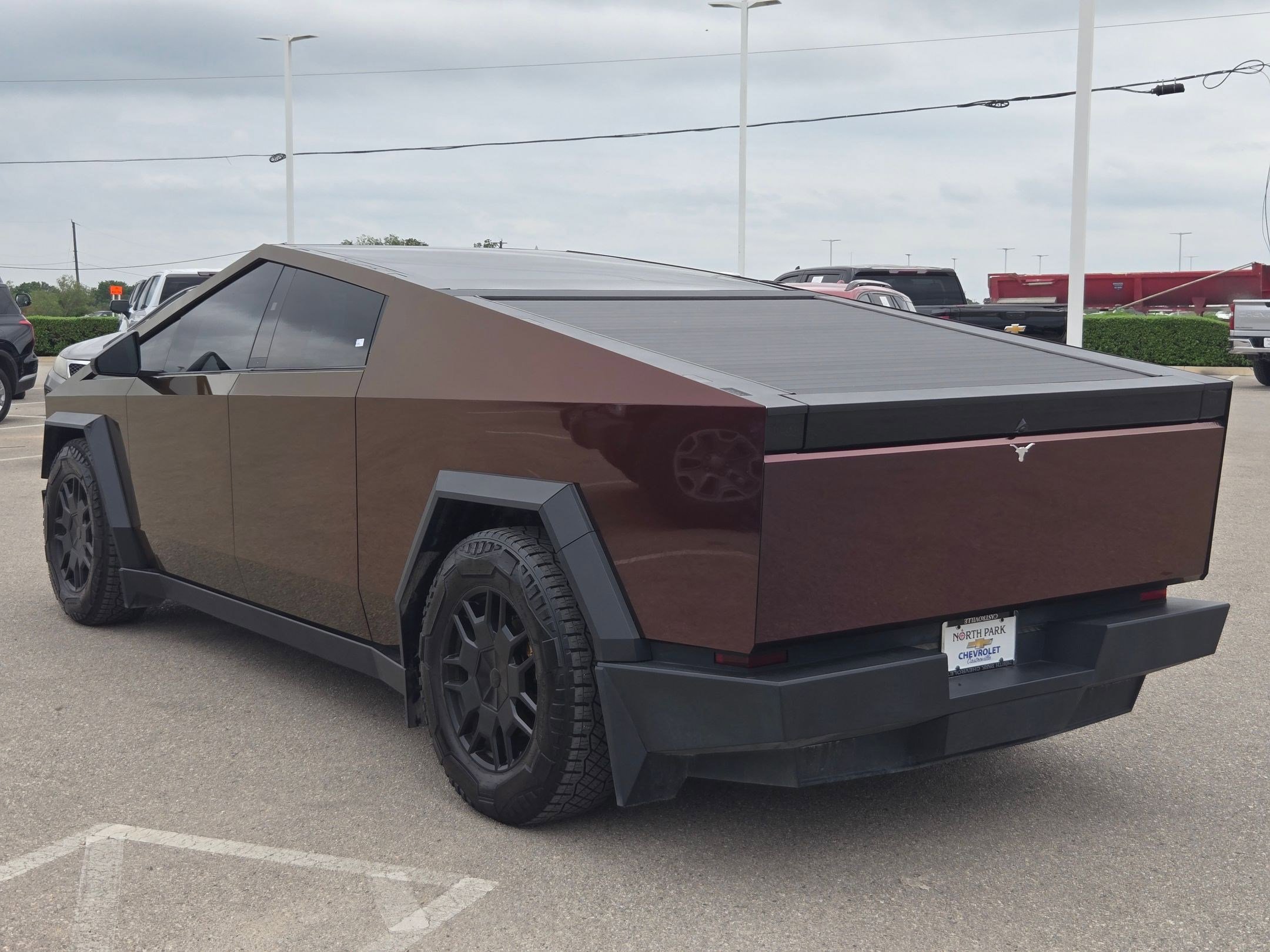 Used 2024 Tesla Cybertruck AWD Crew Cab image 5
