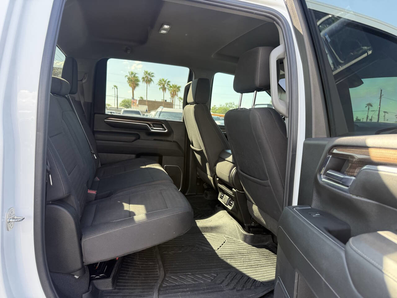 Used 2024 Chevrolet Silverado 2500 LT image 27