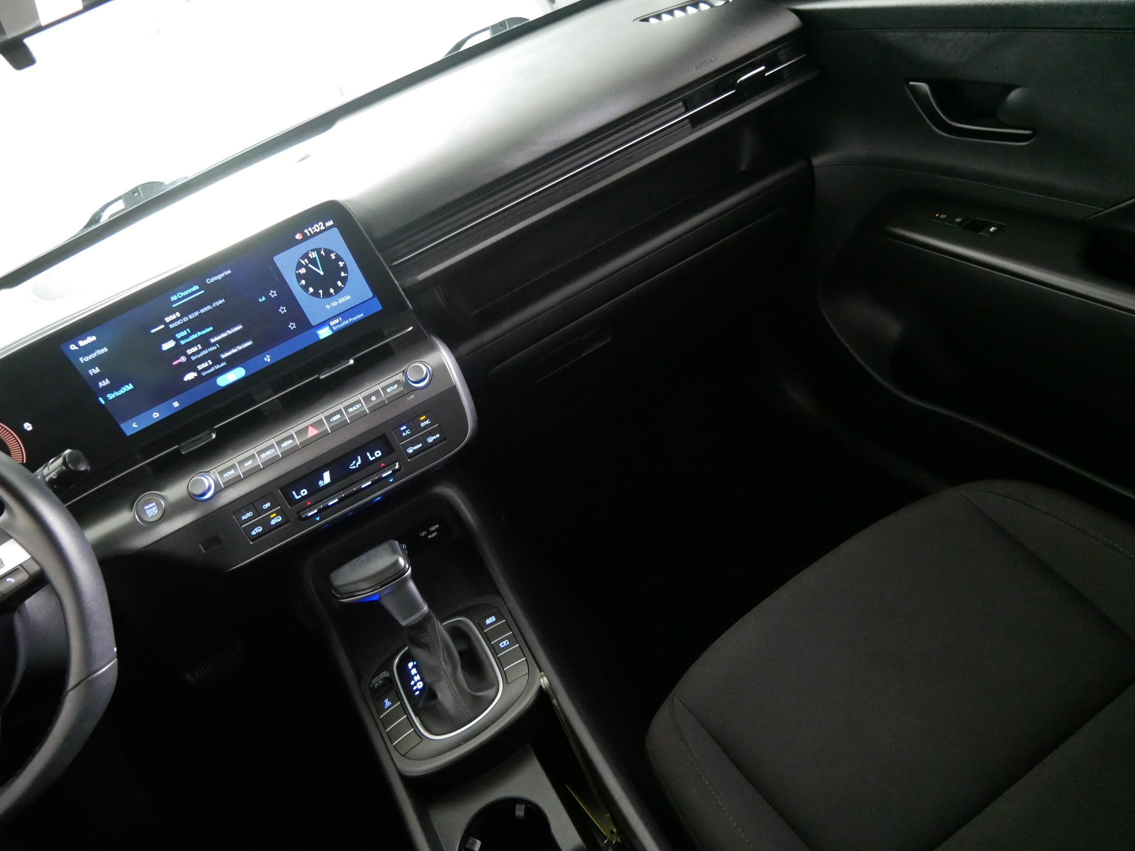 Used 2025 Hyundai Kona SEL AWD/4WD image 11