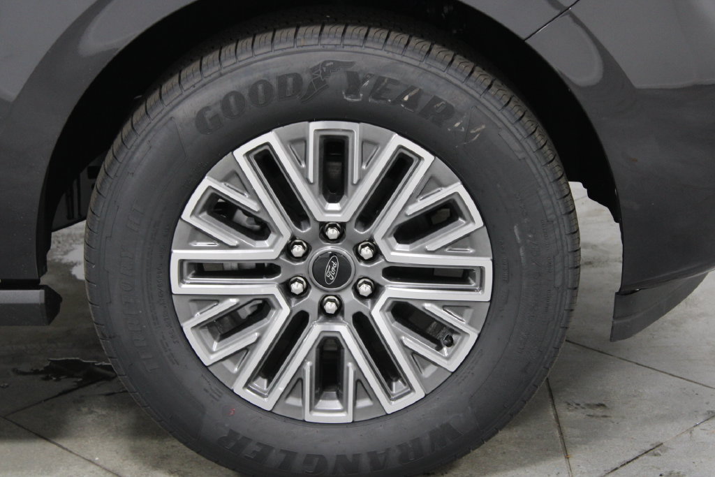 New 2027 Ford Expedition Max Platinum w/ Driver's Package RWD image 11