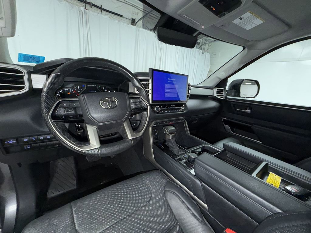Used 2023 Toyota Tundra Limited image 3