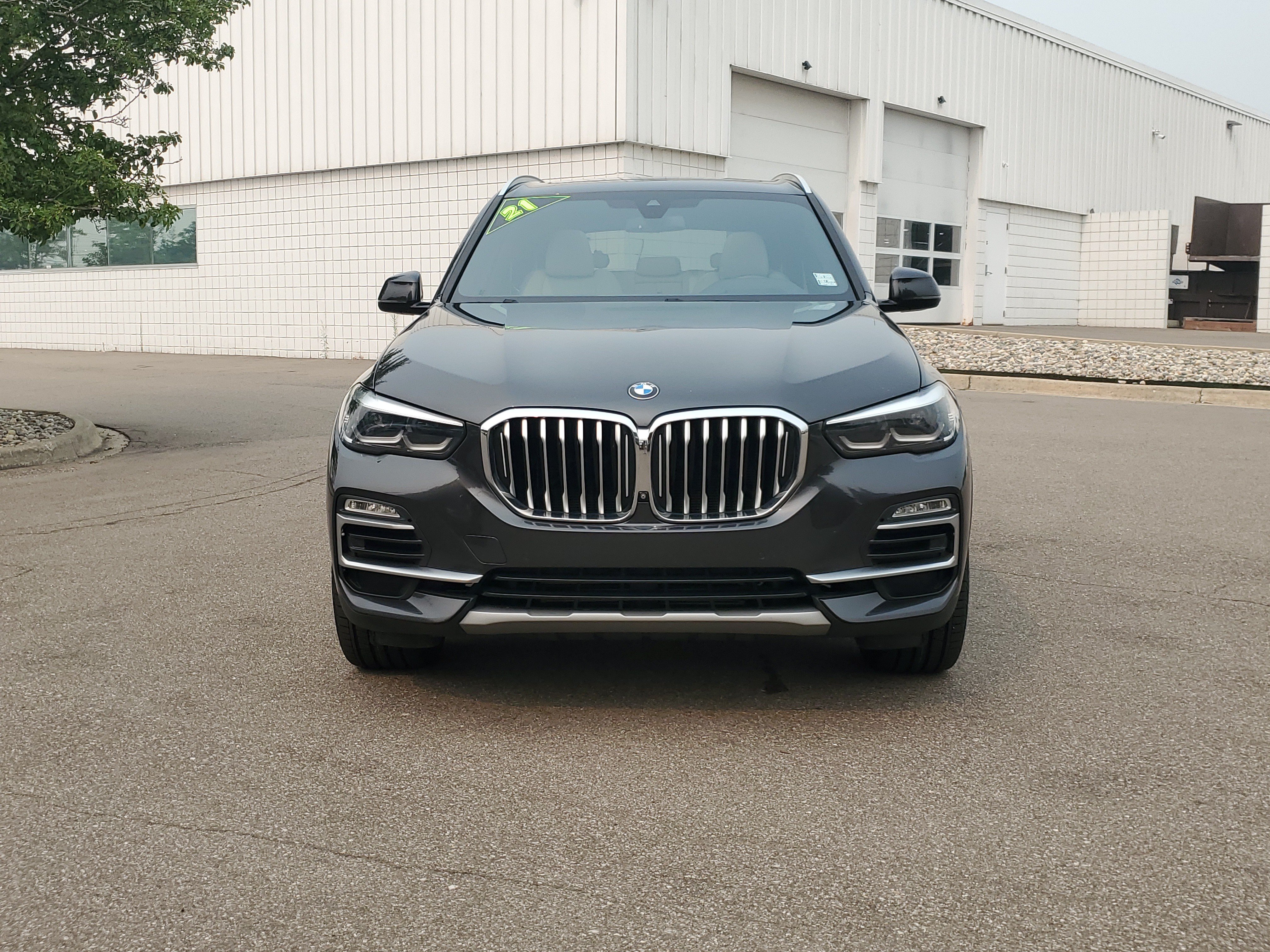 Used 2021 BMW X5 xDrive40i w/ Premium Package AWD/4WD image 8