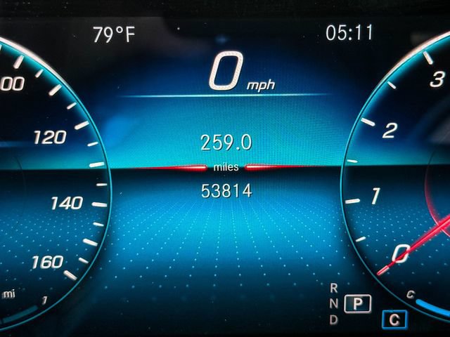Used 2021 Mercedes-Benz GLB 250 w/ Premium Package image 27