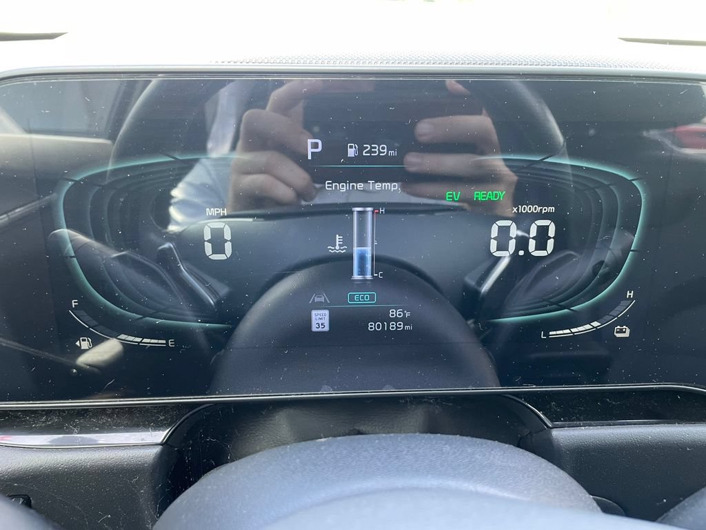 Used 2023 Kia Niro EX FWD image 14