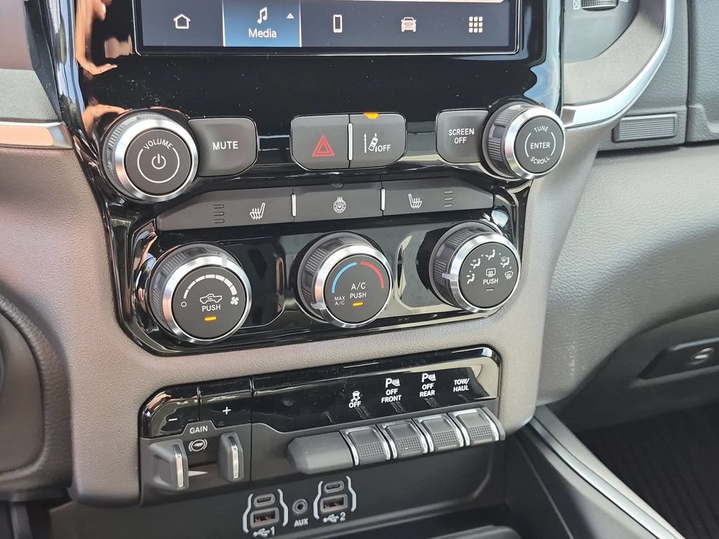 New 2026 RAM 1500 Big Horn AWD/4WD image 19