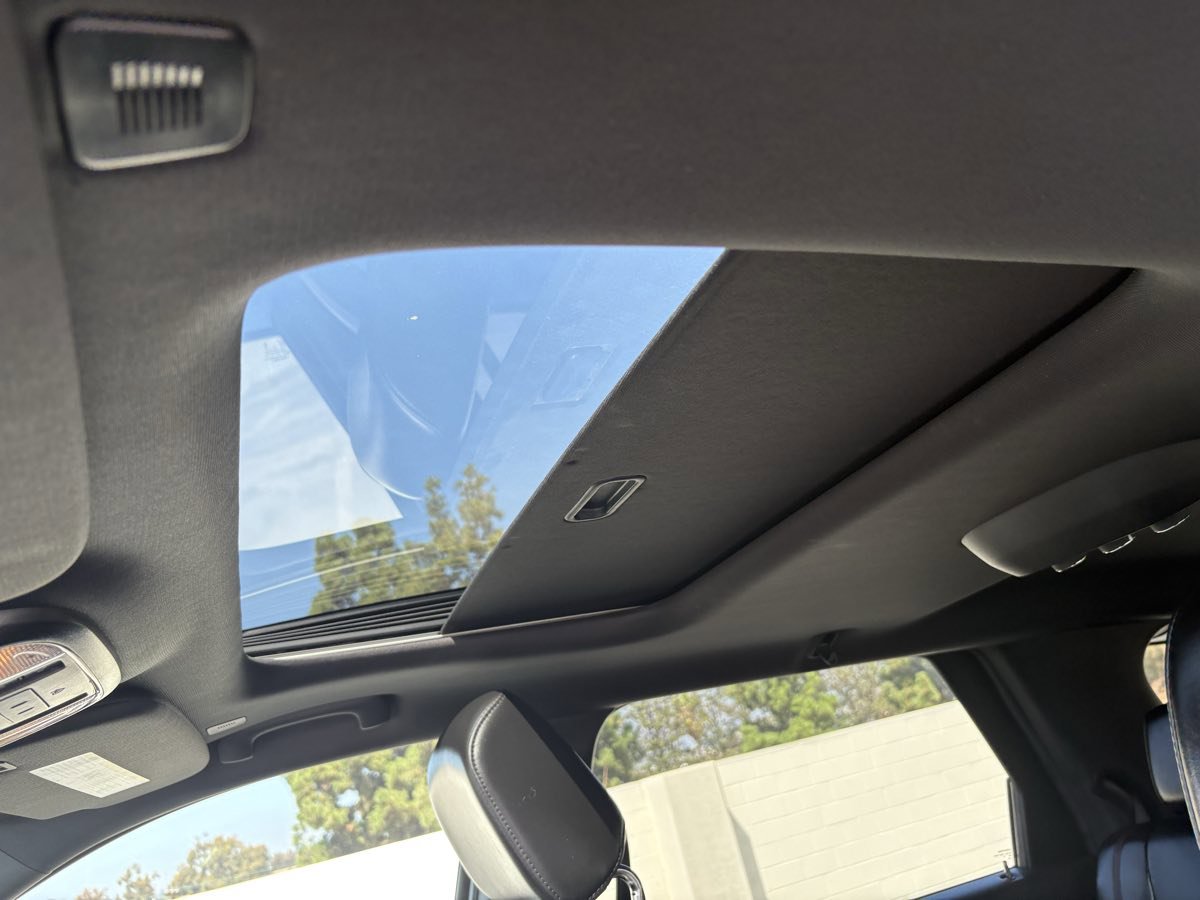 Used 2024 Dodge Durango GT image 35