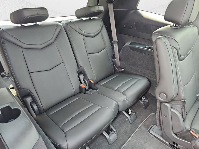 Used 2025 Cadillac XT6 Sport w/ Technology Package image 12