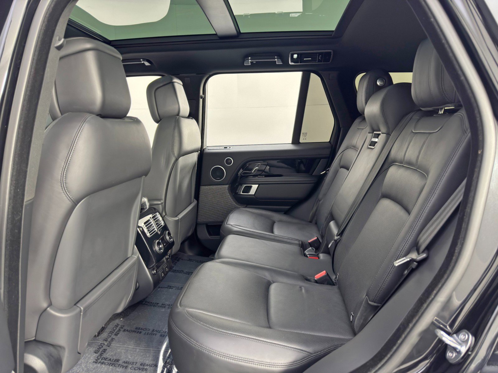 Used 2021 Land Rover Range Rover P525 Westminster Edition image 46