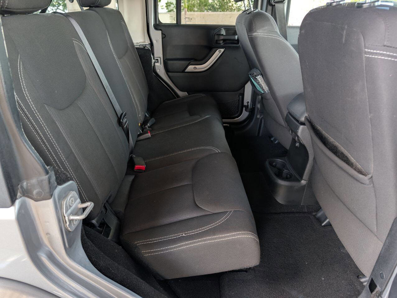 Used 2014 Jeep Wrangler Unlimited Sahara w/ Connectivity Group image 18