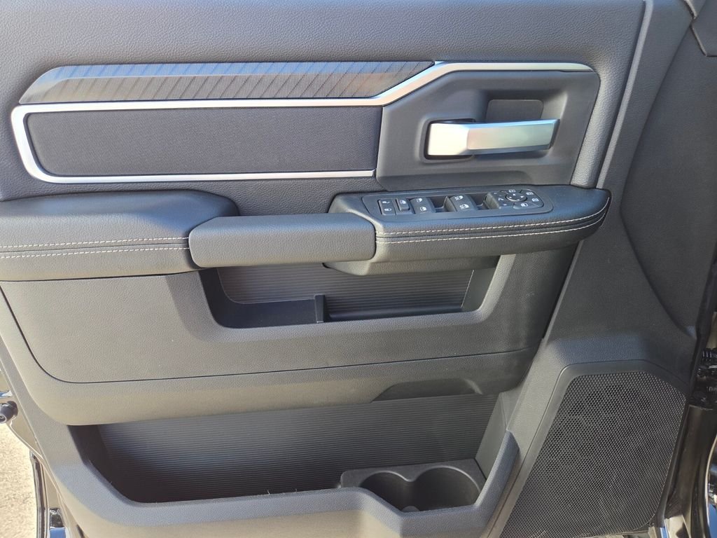 New 2027 RAM 3500 Big Horn AWD/4WD image 9