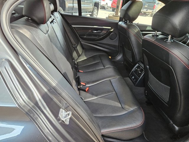 Used 2017 BMW 330i xDrive Sedan AWD/4WD image 16