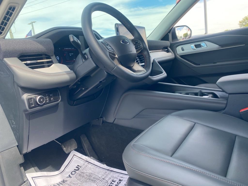 New 2025 Ford Explorer Active image 22