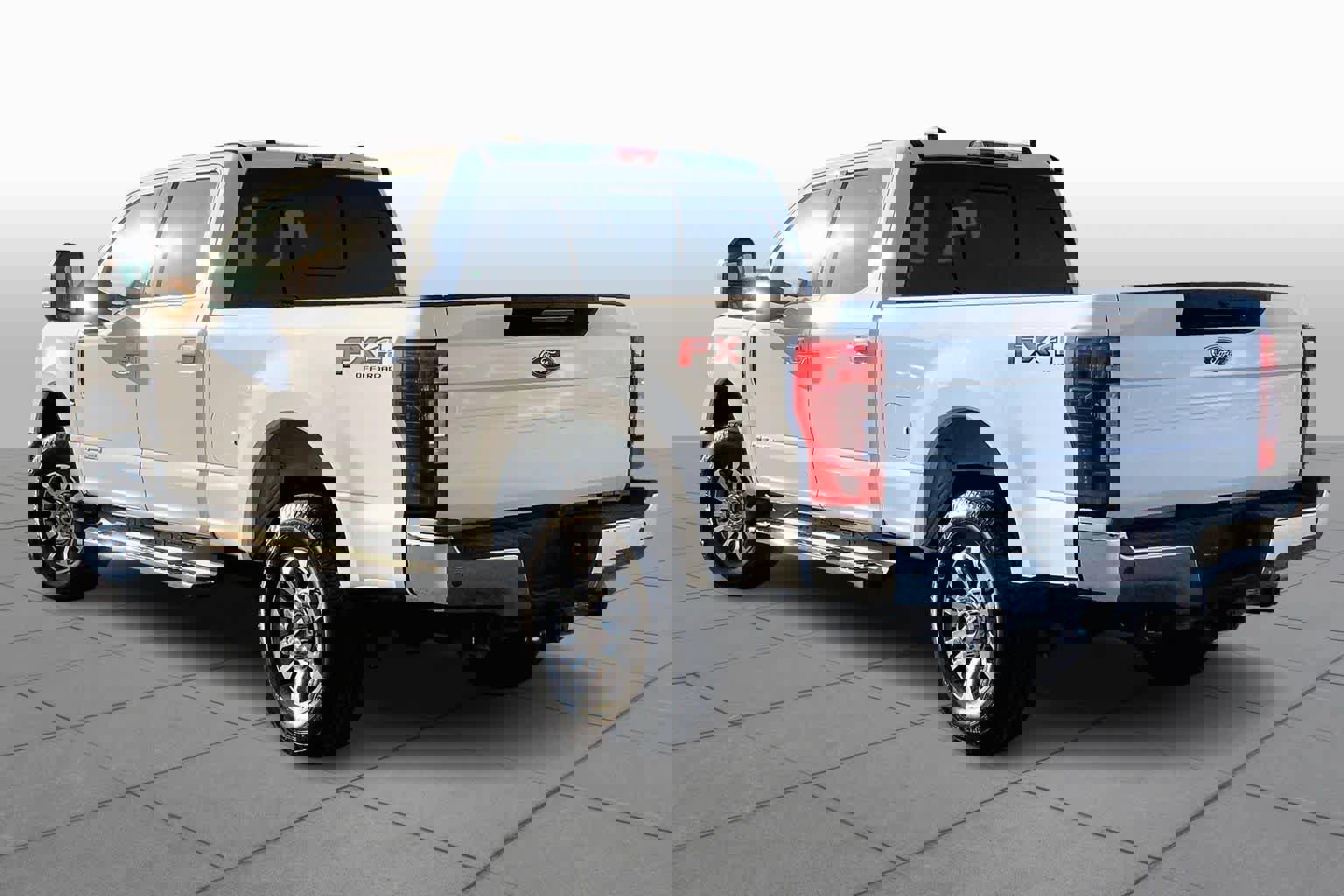 Certified 2022 Ford F250 Lariat w/ Lariat Ultimate Package image 11