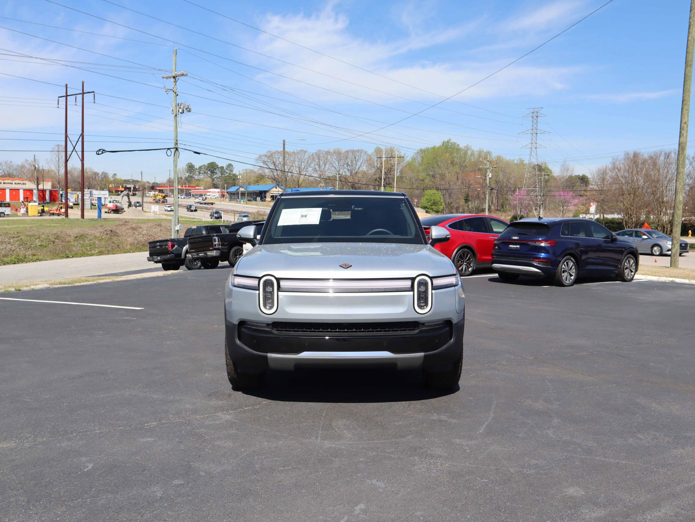 Used 2026 Rivian R1S Adventure image 14