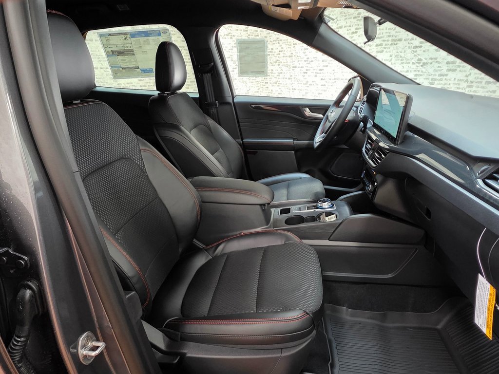 New 2026 Ford Escape ST-Line w/ Tech Pack #1 image 16