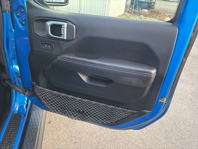 Used 2022 Jeep Wrangler Unlimited Sahara w/ Dual Top Group image 30