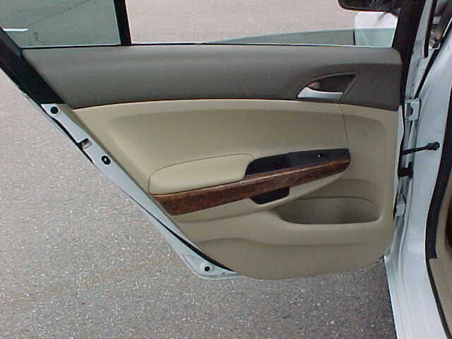 Used 2010 Honda Accord EX image 13