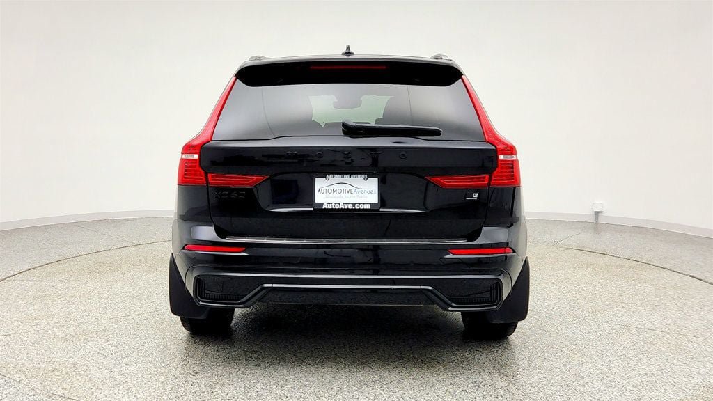 Used 2024 Volvo XC60 T8 Ultimate w/ Protection Package Premier AWD/4WD image 6