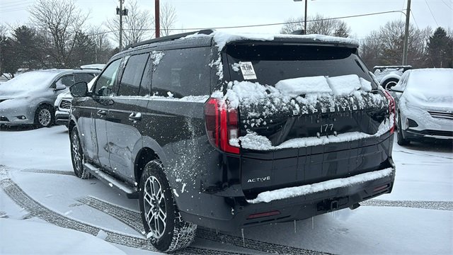 Used 2025 Ford Expedition Active image 5
