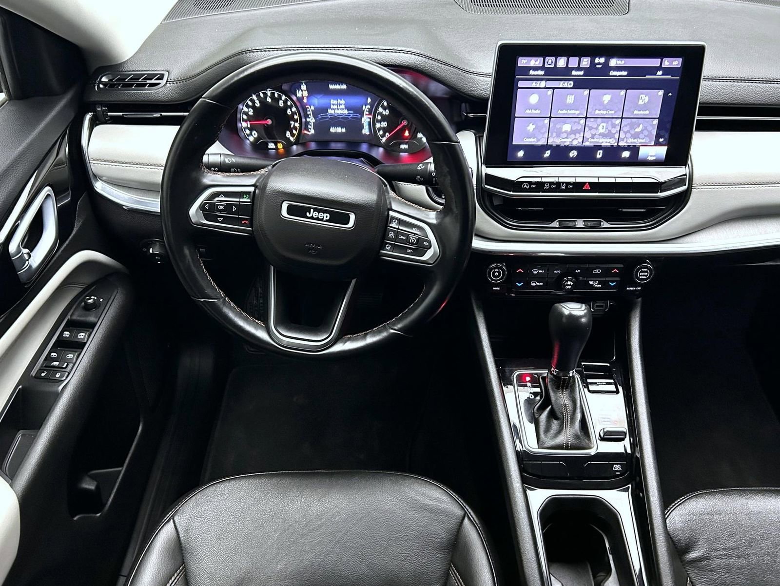 Used 2022 Jeep Compass Limited image 14