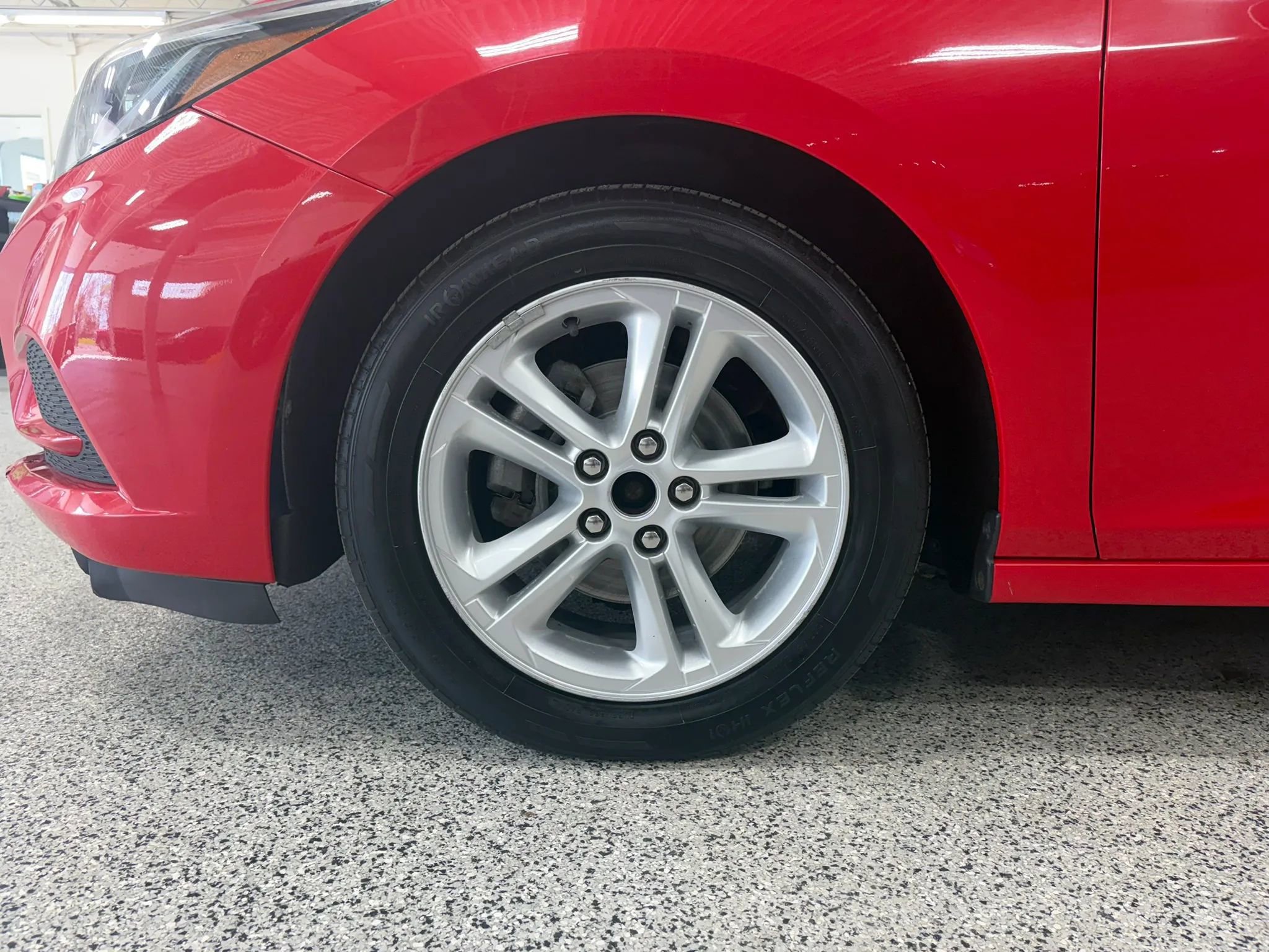 Used 2018 Chevrolet Cruze LT w/ LT Fleet Convenience Package image 14