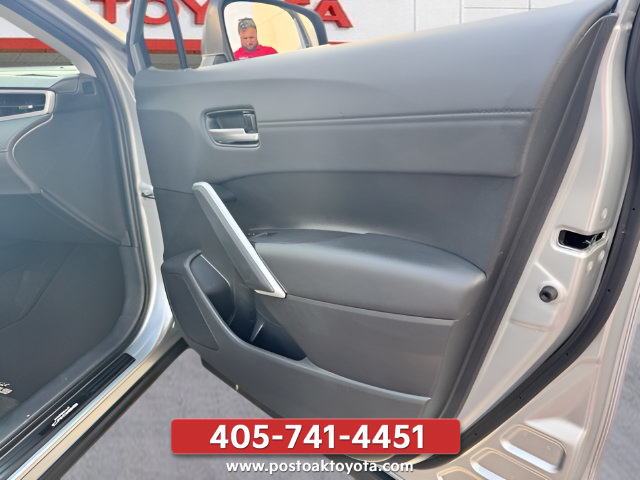 Used 2025 Toyota Corolla Cross XLE w/ Convenience Package AWD/4WD image 17