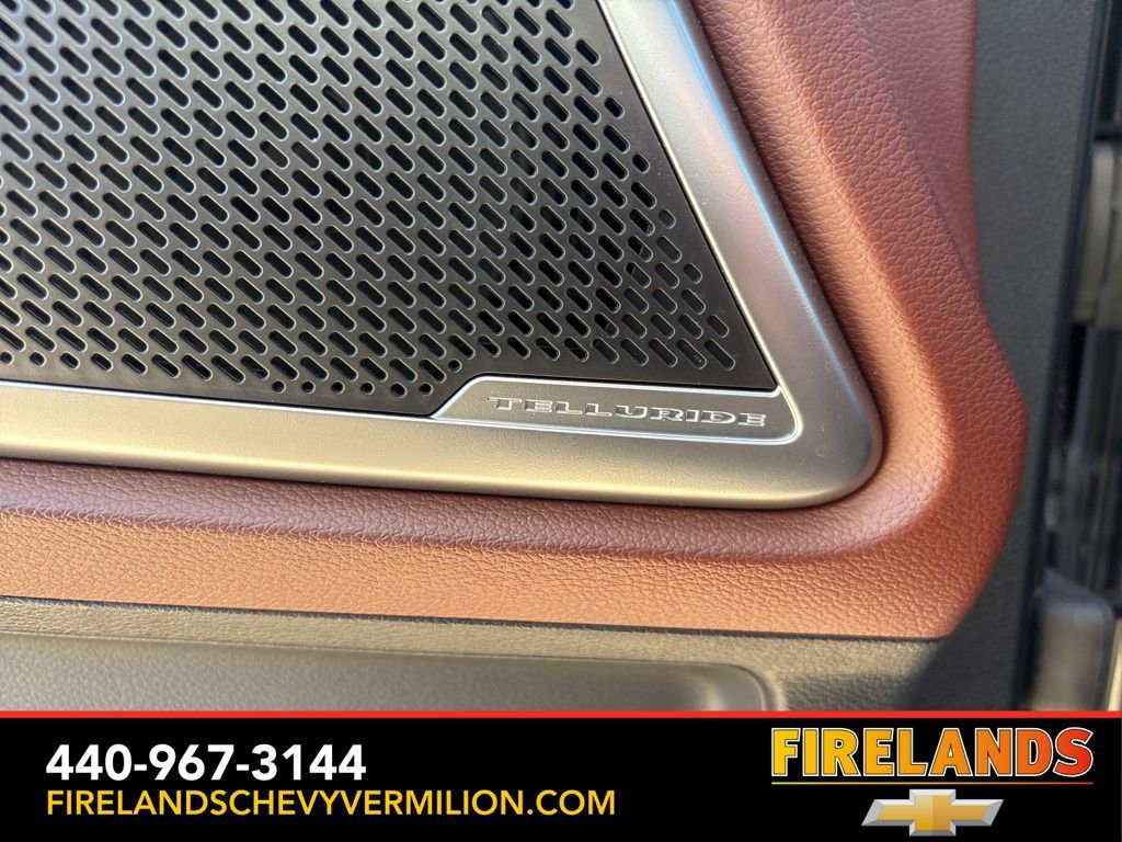 Used 2023 Kia Telluride EX w/ EX Captain's Chair Package image 12