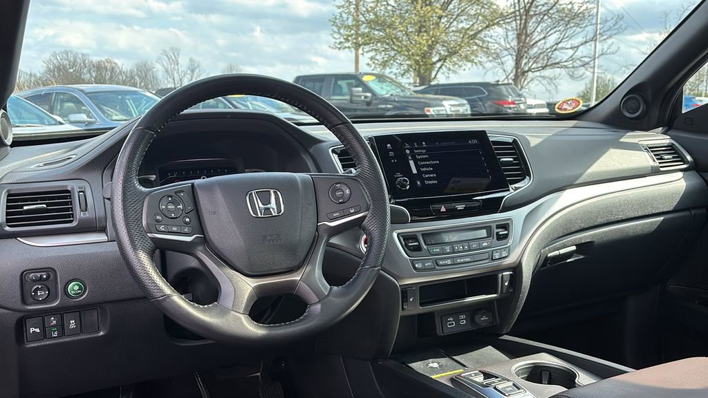 Used 2024 Honda Passport EX-L image 13