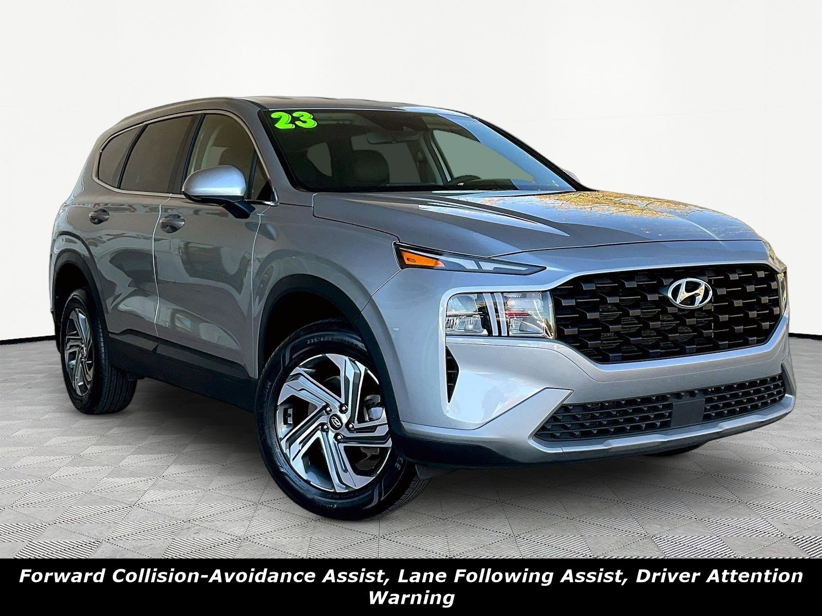 Used 2023 Hyundai Santa Fe SE AWD/4WD image 3