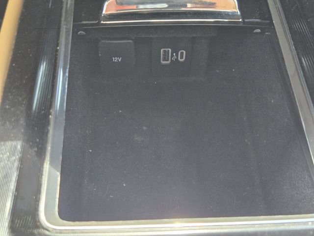 Used 2021 Lincoln Corsair Reserve w/ Equipment Group 201A image 24