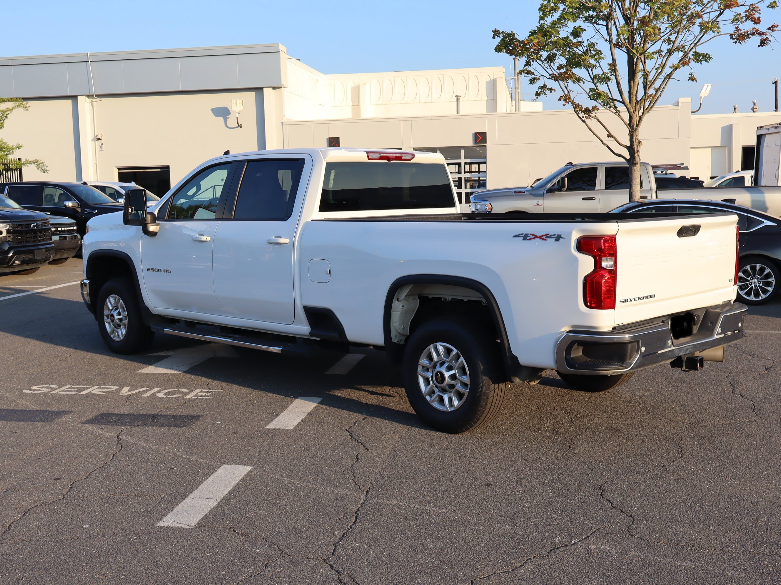 Used 2025 Chevrolet Silverado 2500 LT w/ Safety Package AWD/4WD image 8