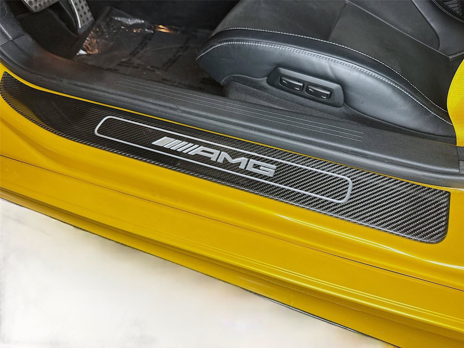 Used 2019 Mercedes-Benz AMG GT R image 36