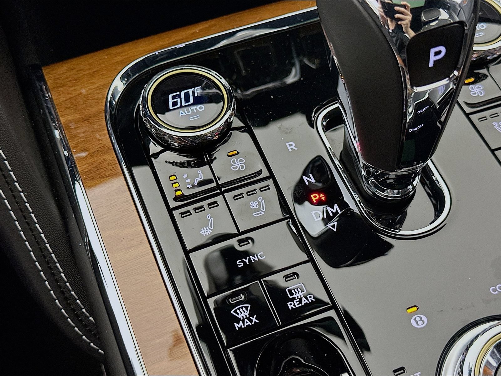 Used 2022 Bentley Flying Spur V8 AWD/4WD image 28