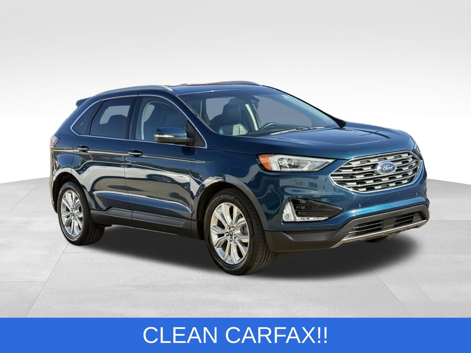 Used 2020 Ford Edge Titanium FWD image 12