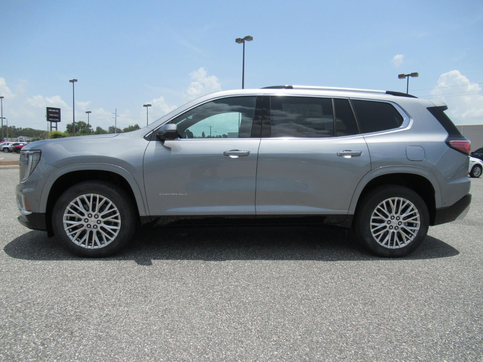 New 2026 GMC Acadia Denali w/ Super Cruise Package AWD/4WD image 4