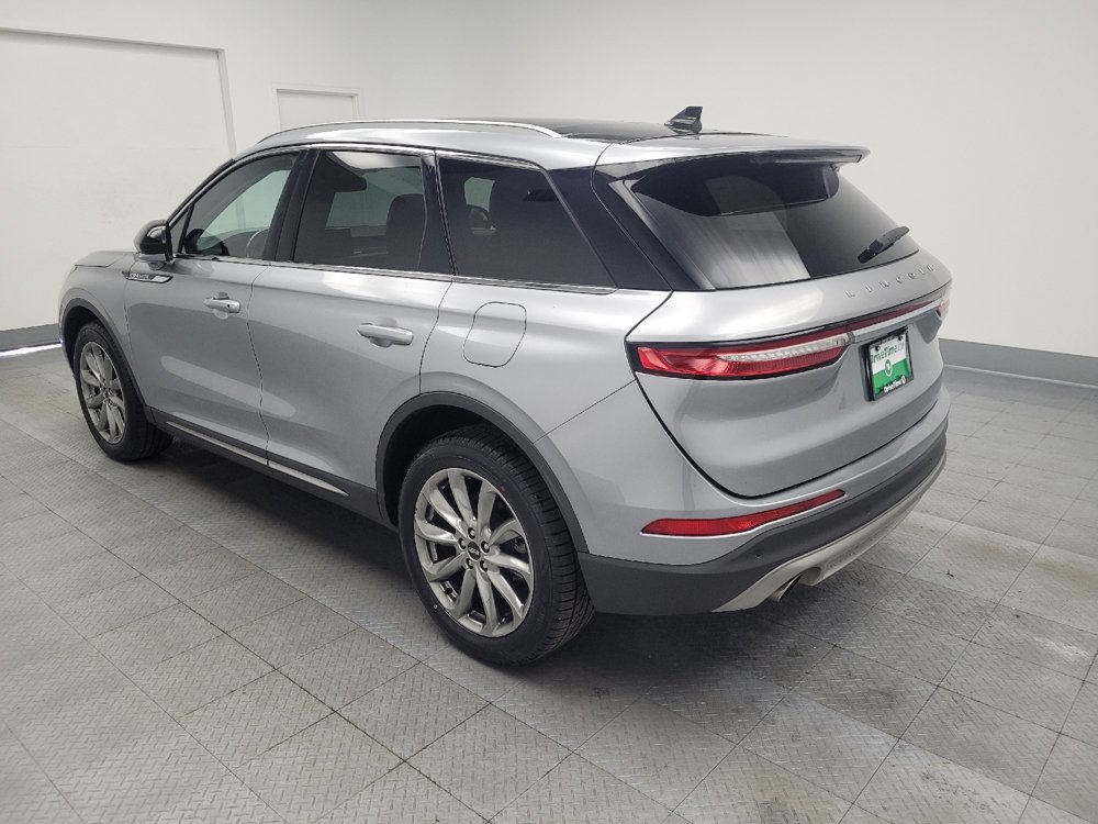 Used 2022 Lincoln Corsair AWD w/ Premium Package image 5