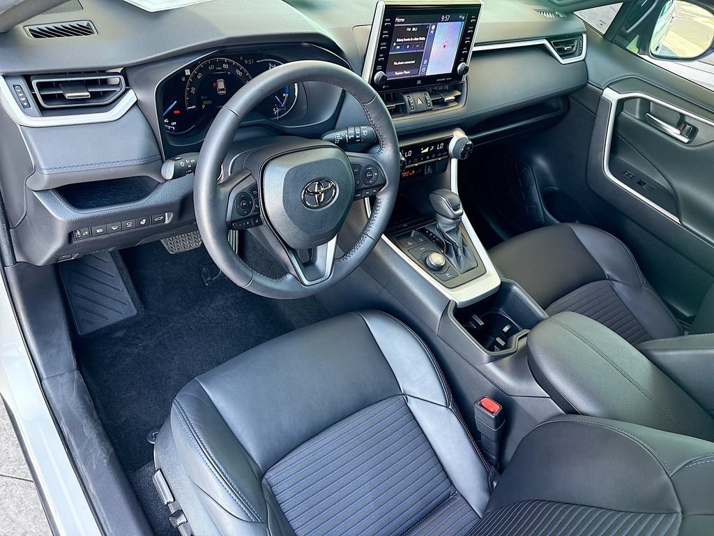 Used 2022 Toyota RAV4 XSE AWD/4WD image 9