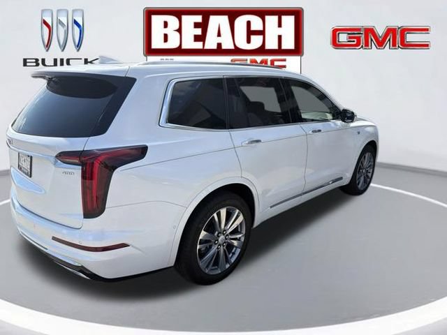Used 2023 Cadillac XT6 Premium Luxury w/ Technology Package FWD image 5