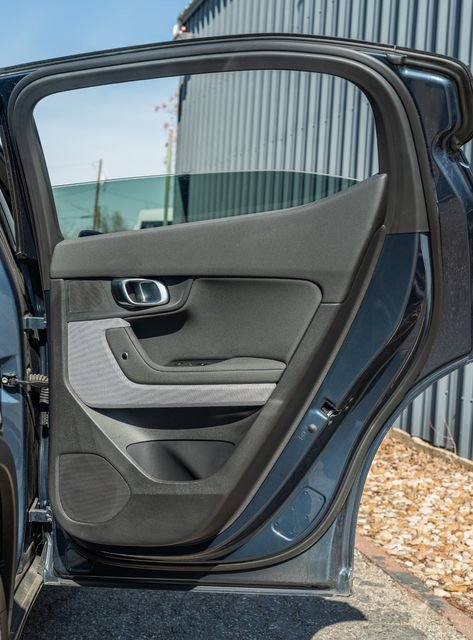 Used 2022 Polestar Polestar 2 w/ Performance Package image 37