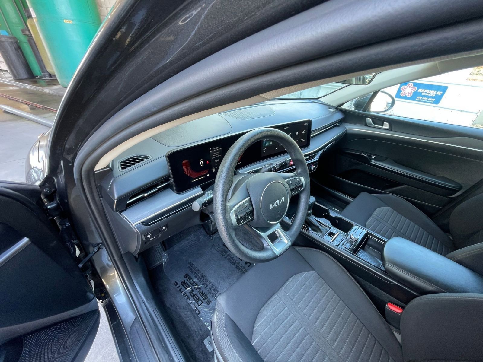 Used 2025 Kia K5 LXS image 36