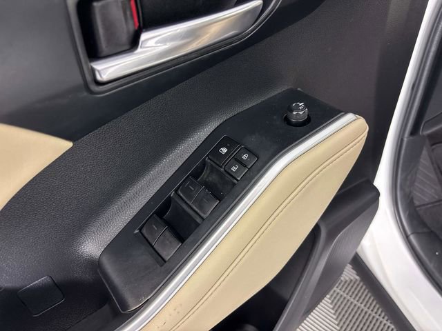 Used 2023 Toyota Highlander XLE AWD/4WD image 17