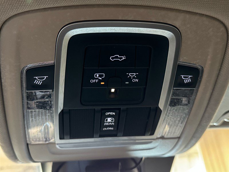 Used 2021 RAM 1500 Laramie AWD/4WD image 26
