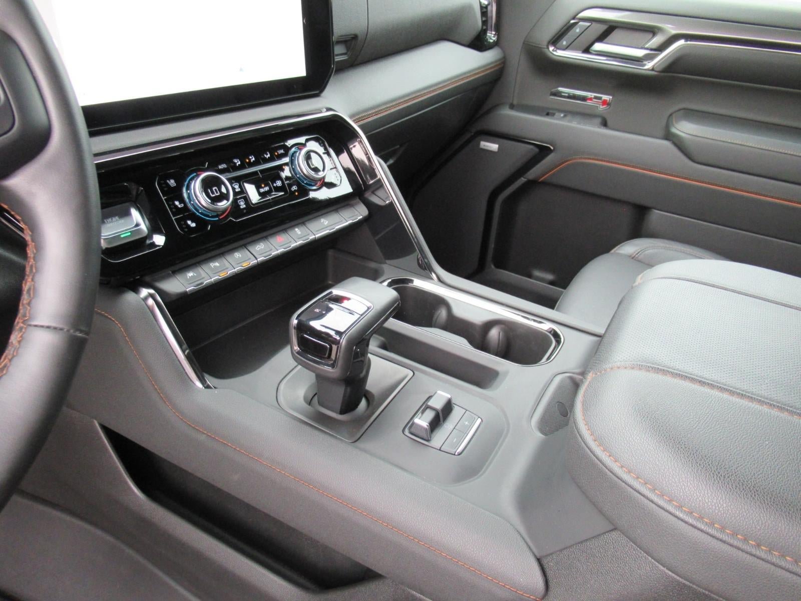 Used 2024 GMC Sierra 1500 AT4 AWD/4WD image 15
