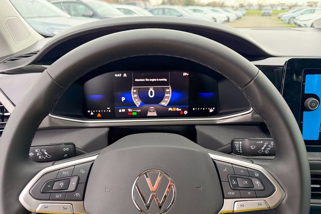 New 2026 Volkswagen Taos SE image 14