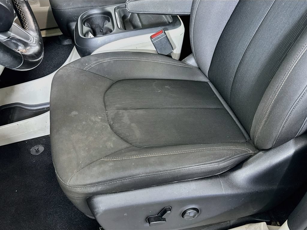 Used 2019 Chrysler Pacifica Touring Plus w/ Advanced Safetytec Group FWD image 19