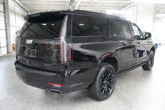 New 2026 Cadillac Escalade ESV Sport AWD/4WD image 7