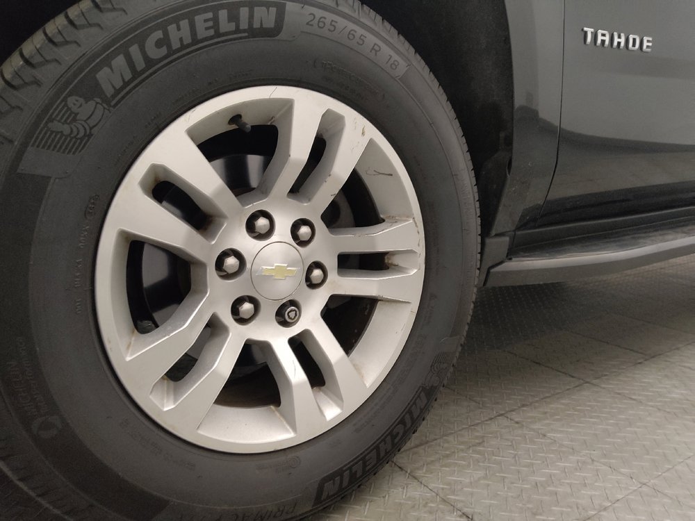 Used 2018 Chevrolet Tahoe LT w/ Luxury Package RWD image 31