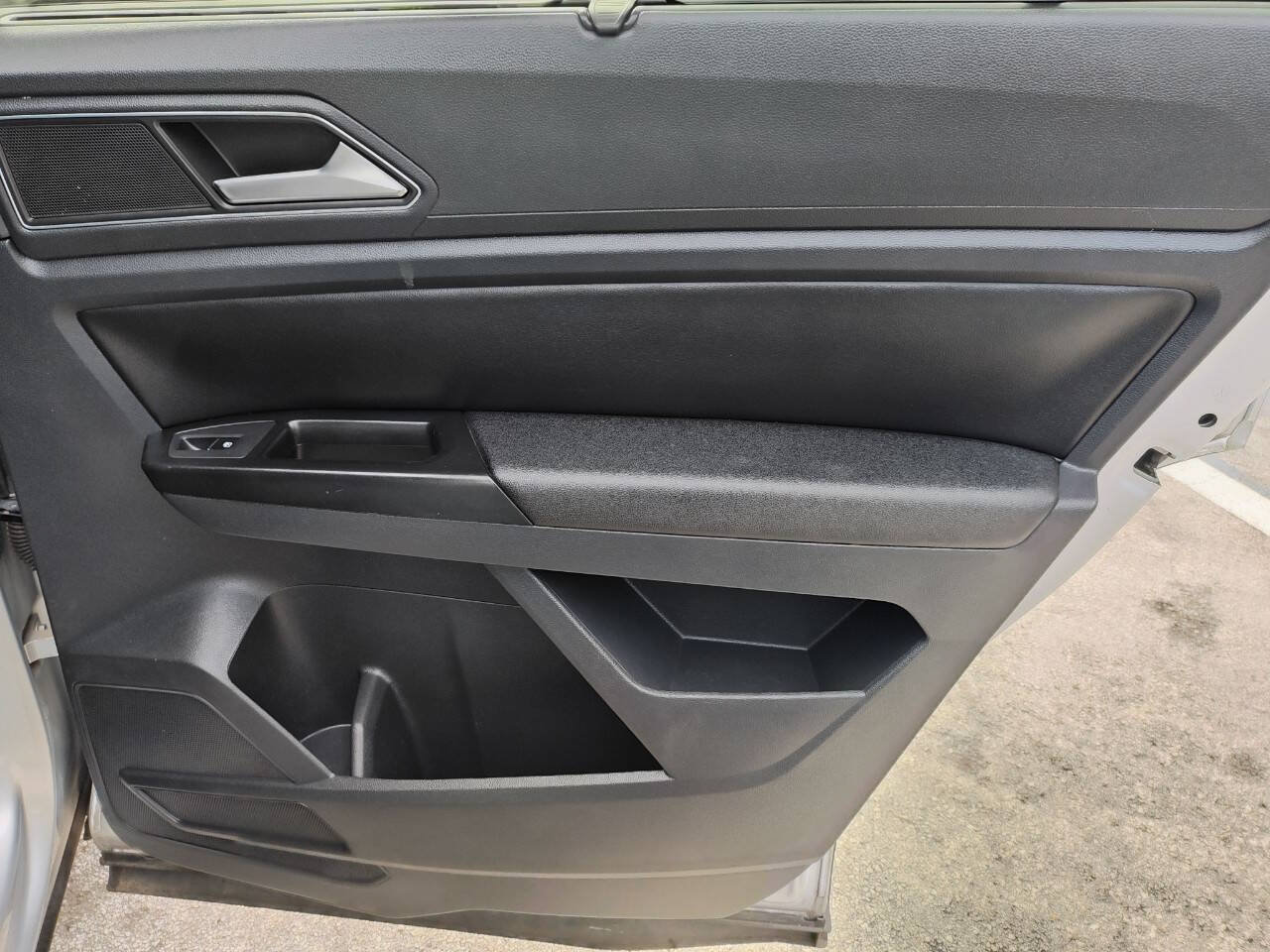 Used 2018 Volkswagen Atlas SE FWD image 46