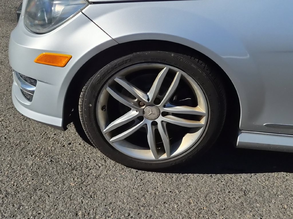 Used 2012 Mercedes-Benz C 300 4MATIC Sedan image 17
