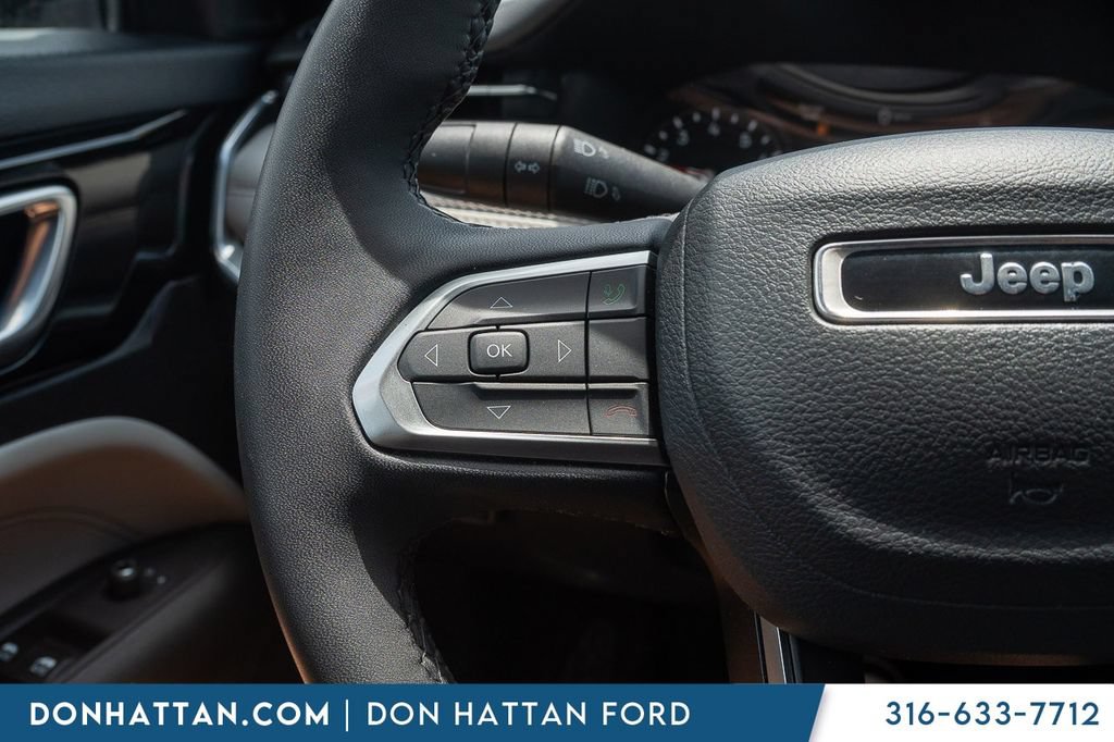 Used 2024 Jeep Compass Limited AWD/4WD image 11